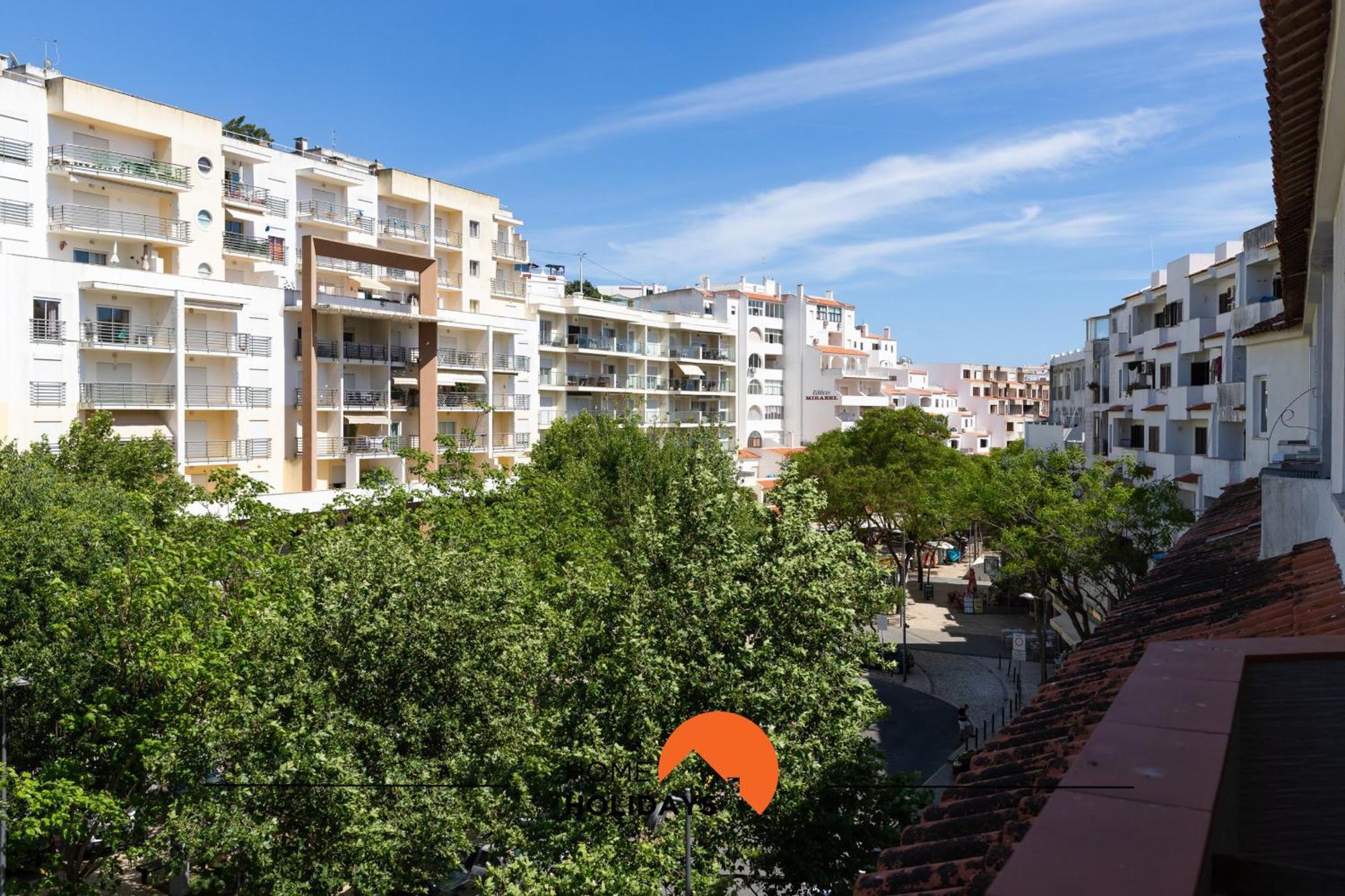 Apartment #165 Liberdade 105 By Holidays Albufeira